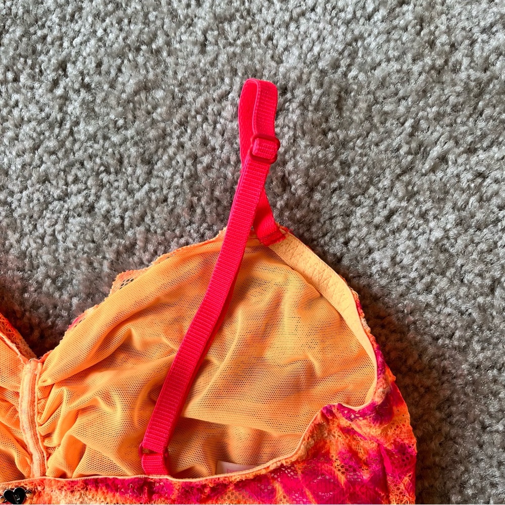 PINK - Victoria’s Secret Bralette - Small - Picture 3 of 4